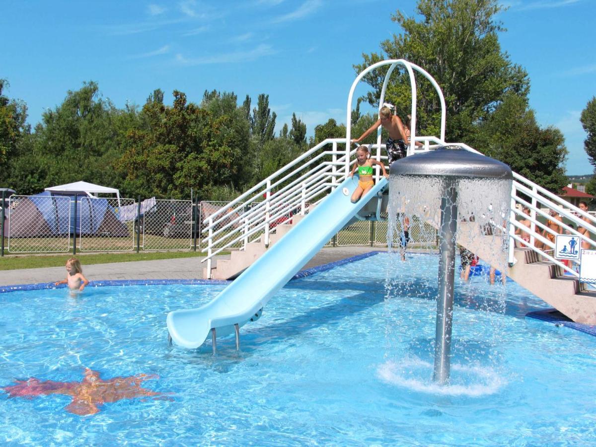 Holiday Home Balatontourist Fuered-3 By Interhome Balatonfured Luaran gambar