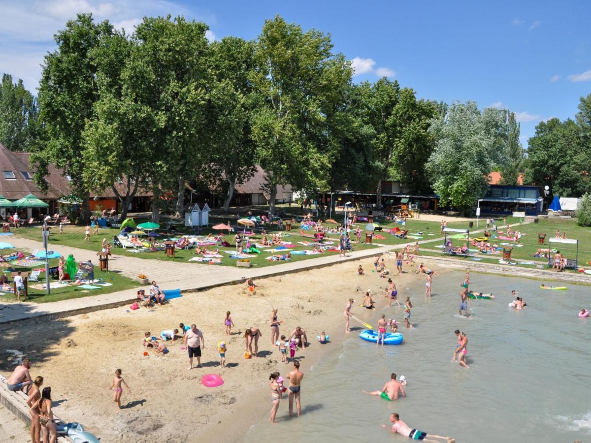 Holiday Home Balatontourist Fuered-3 By Interhome Balatonfured Luaran gambar