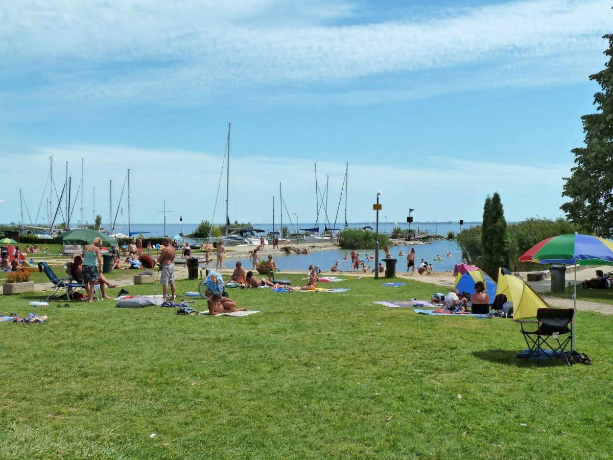 Holiday Home Balatontourist Fuered-3 By Interhome Balatonfured Luaran gambar