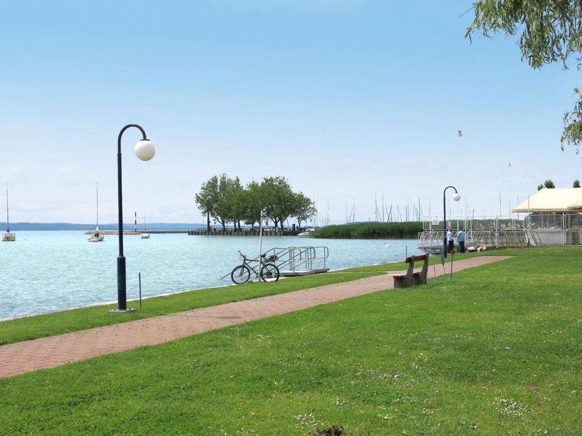Holiday Home Balatontourist Fuered-3 By Interhome Balatonfured Luaran gambar
