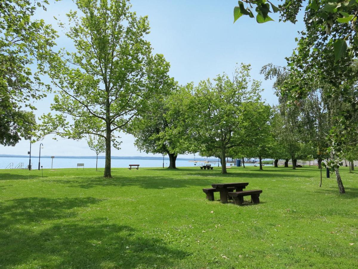 Holiday Home Balatontourist Fuered-3 By Interhome Balatonfured Luaran gambar